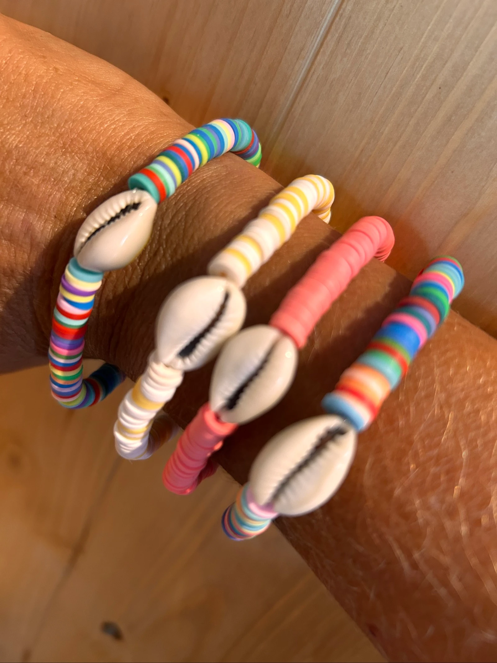 Lots de bracelets avec véritable coquillage 
